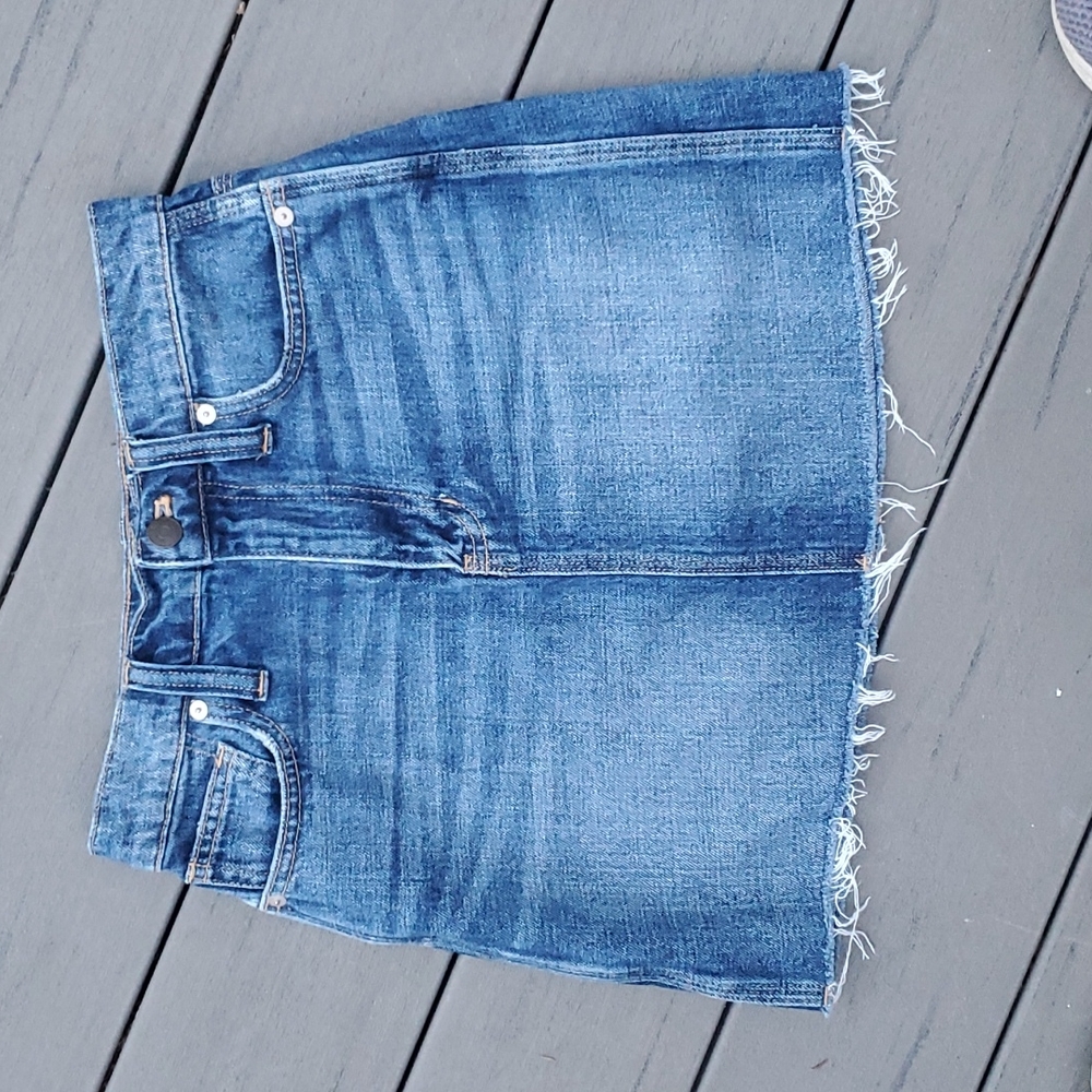 Madewell Jean Skirt size 23 Denim frayed bottom